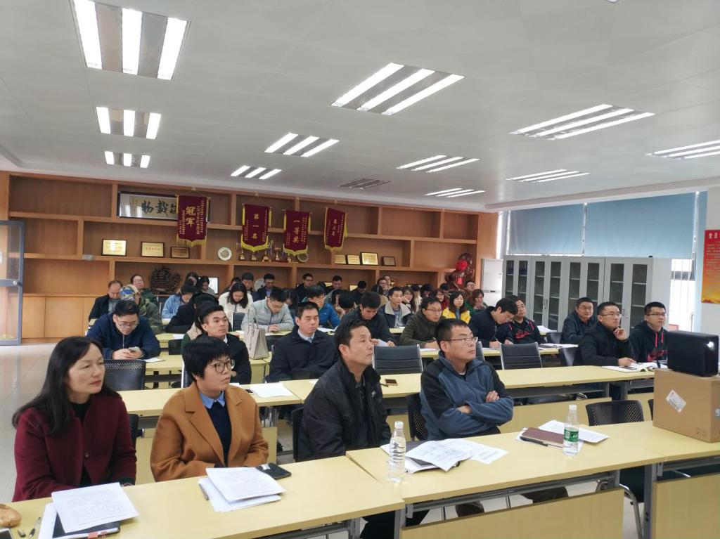 伟德victor1946教工党支部召开2018年度专题组织生活会和党员民主测评3.png