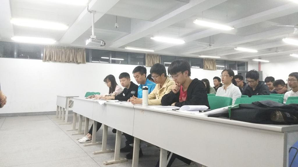 伟德victor1946员工党支部顺利召开预备党员转正答辩大会2.jpg